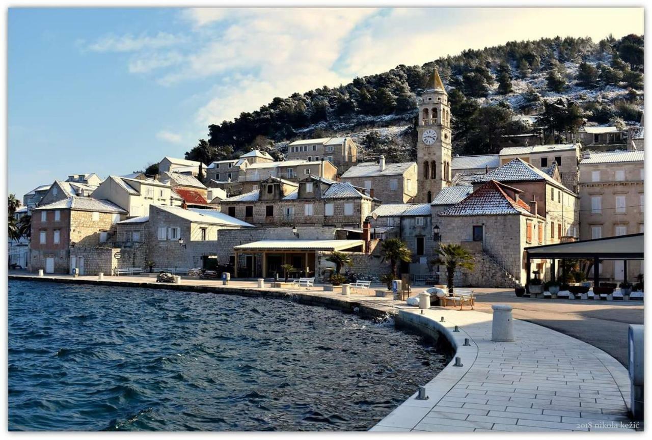 Taverna -sunce- With Jacuzzi *